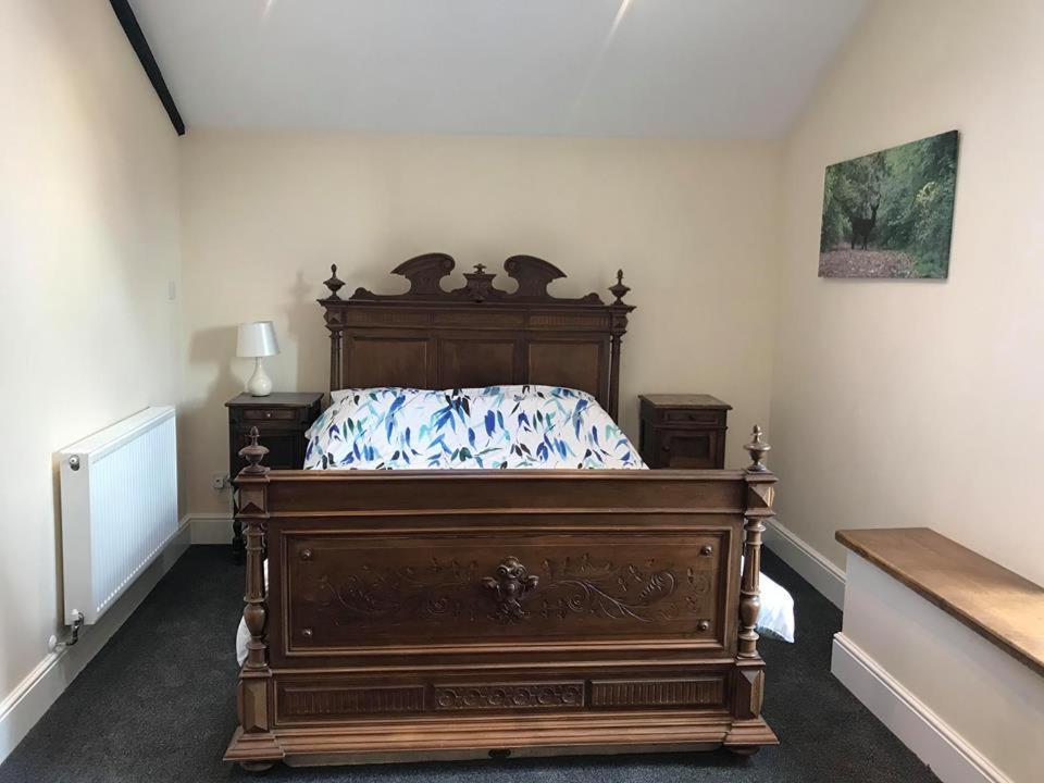 White Hart Inn Cinderford ภายนอก รูปภาพ