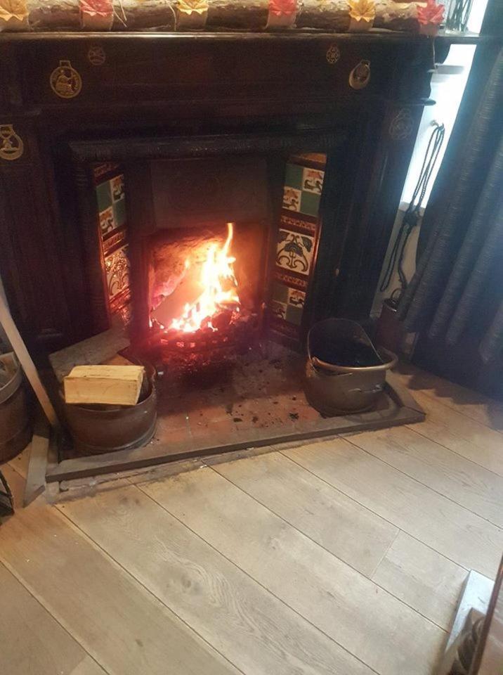 White Hart Inn Cinderford ภายนอก รูปภาพ